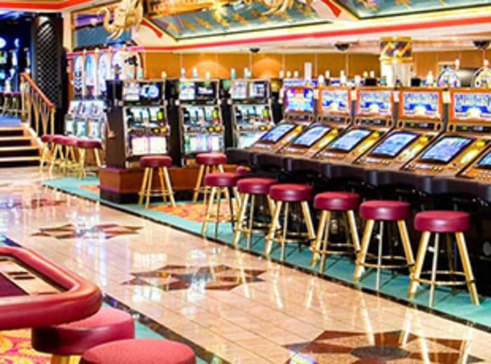 Norwegian Cruise Line Norwegian Spirit Interior Maharajah's Casino Bar.jpg
